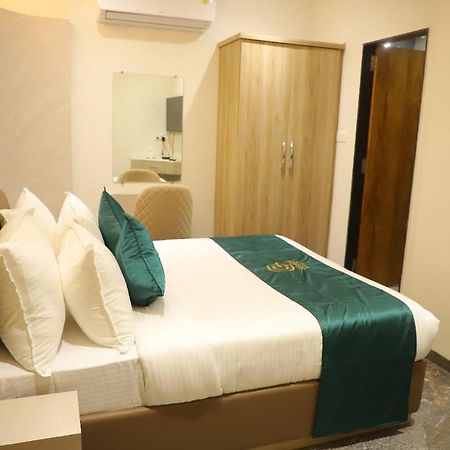Hotel Cosmos Green Indore Exterior foto