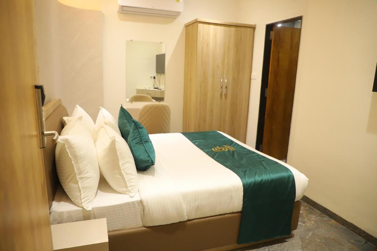 Hotel Cosmos Green Indore Exterior foto